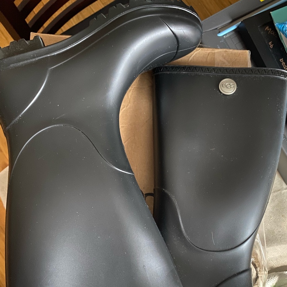 Black Ugg Rain boots